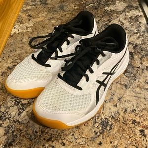 Asics Upcourt 5 Volleyball Shoes